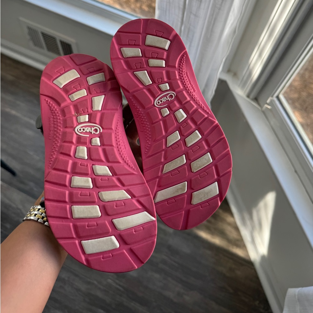 Chaco multicolor pink sandals 4y - Picture 5 of 5
